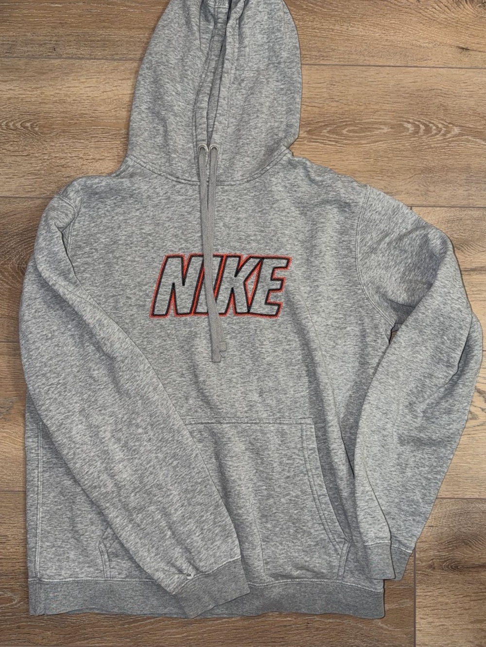 Nike Men’s Medium Gray Embroidered Logo Pullover Hoodie
